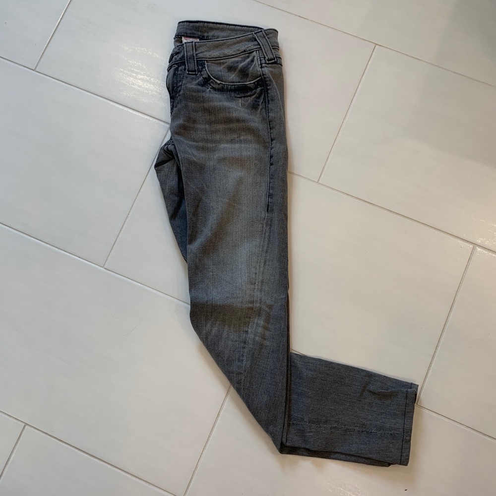 True Religion Grey Skinny low rise.  Size 28